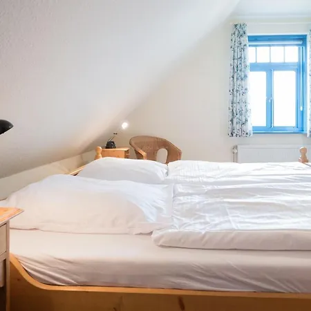 Ferienhaussiedlung Strandperlen Kuestenhof 3a Wustrow