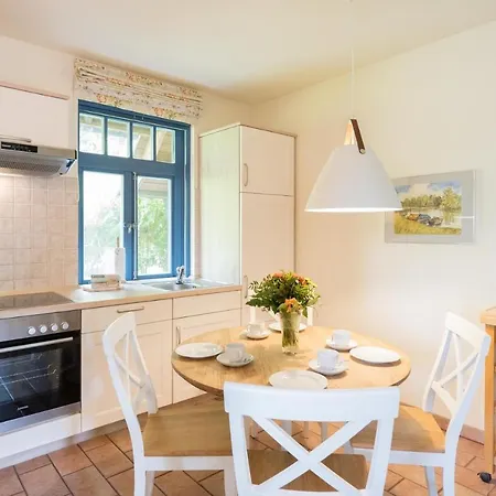 Holiday home Ferienhaussiedlung Strandperlen Kuestenhof 3a